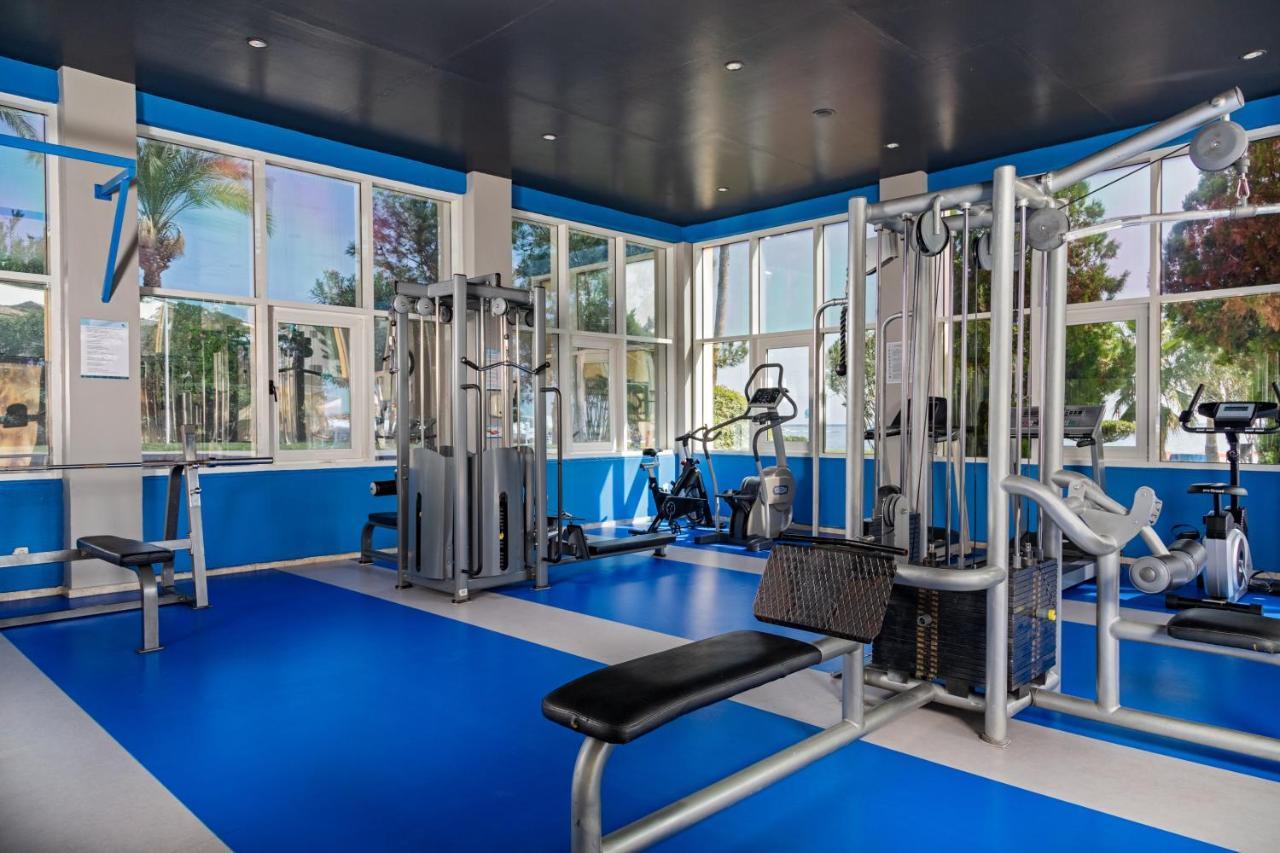 فندق تي تي هوتلز هيدروس كلوب كمر المظهر الخارجي الصورة The gym at the hotel