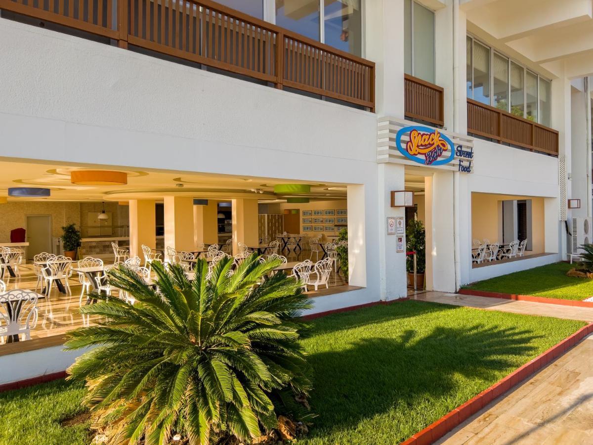 فندق تي تي هوتلز هيدروس كلوب كمر المظهر الخارجي الصورة The restaurant at the hotel