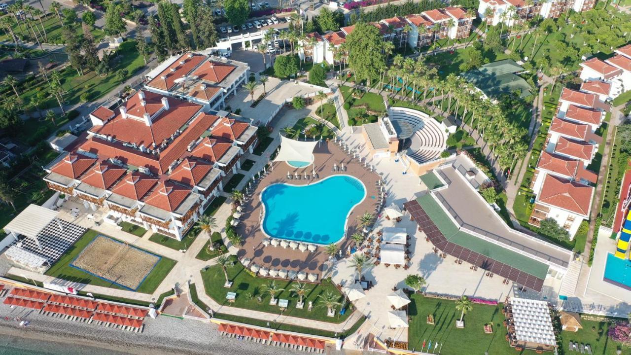 فندق تي تي هوتلز هيدروس كلوب كمر المظهر الخارجي الصورة Aerial view of the hotel